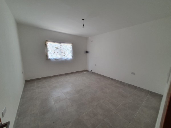 CASA HECHA NUEVA EN CALLE YAPEYU