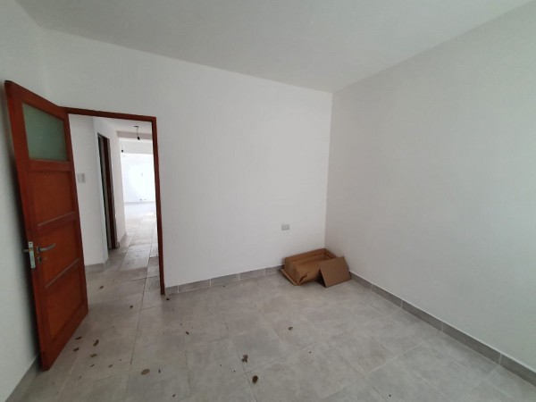 CASA HECHA NUEVA EN CALLE YAPEYU