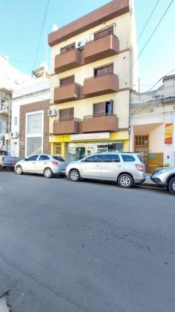 Dpto planta baja con patio