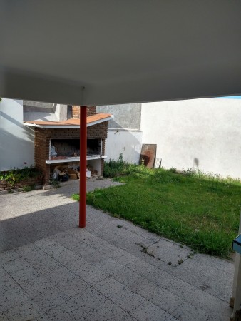 CASA 3 DORM ZONA AV DE LAS AMERICAS
