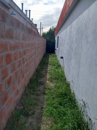 CASA 3 DORM ZONA AV DE LAS AMERICAS