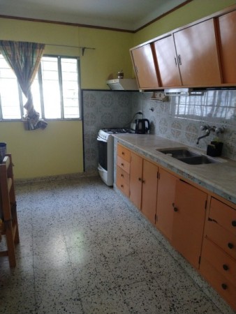 CASA 3 DORM ZONA AV DE LAS AMERICAS