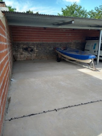 CASA 3 DORM ZONA AV DE LAS AMERICAS