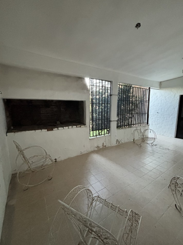CASA 3 DORM Y PATIO CON VERDE A METROS DE CHURRUARIN