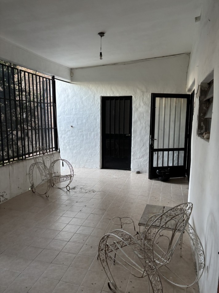 CASA 3 DORM Y PATIO CON VERDE A METROS DE CHURRUARIN
