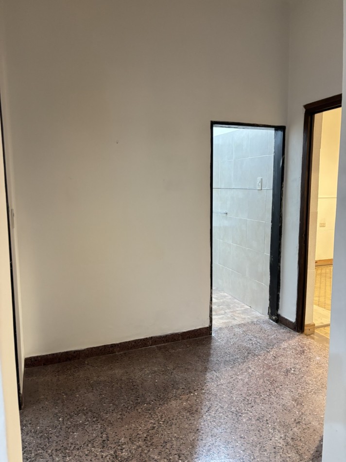 CASA 3 DORM Y PATIO CON VERDE A METROS DE CHURRUARIN