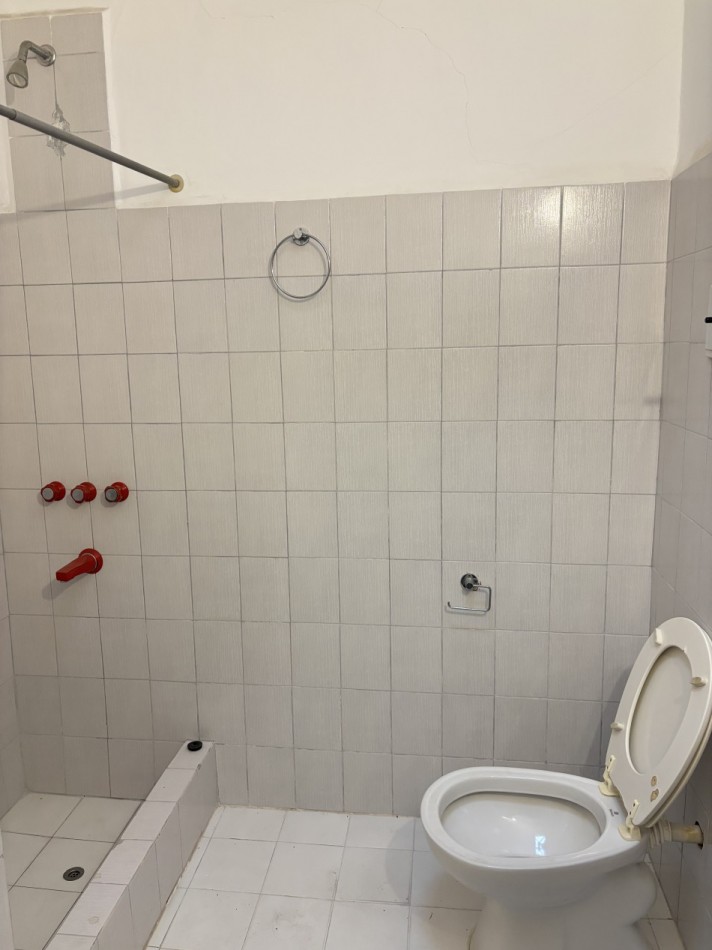 CASA 3 DORM Y PATIO CON VERDE A METROS DE CHURRUARIN