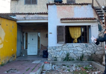 Propiedad con 1 Casa + 2 Departamentos — Ideal Inversion