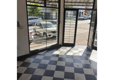 LOCAL CALLE SALTA Y VICTORIA